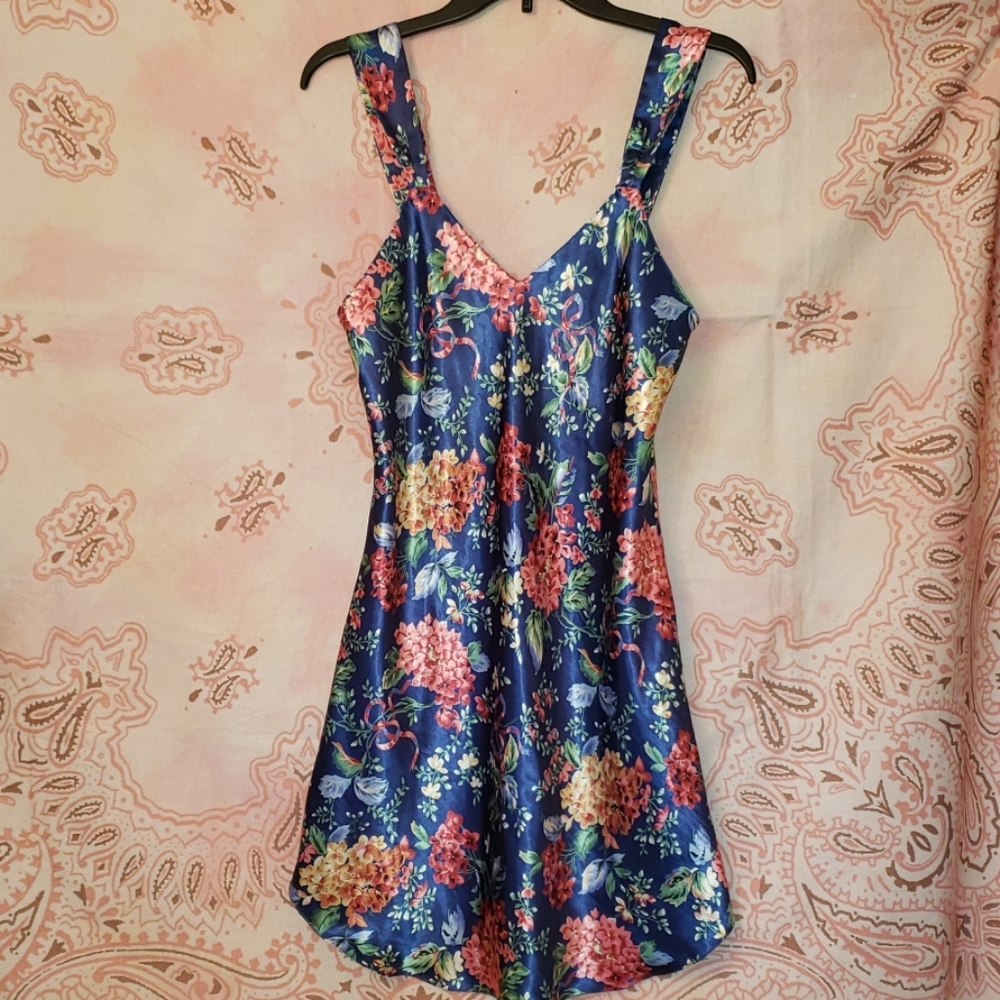 Vintage Nightgown Vintage Floral Nightgown Vintage Lingerie Vintage Floral Dress - Picture 3 of 9